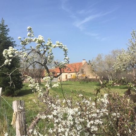 Chambres D'Hotes Domaine Les Grands Perons Herisson ภายนอก รูปภาพ